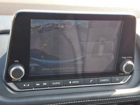 Used 2021 Nissan Rogue SV image 18