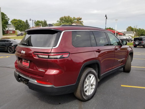 Certified 2024 Jeep Grand Cherokee L Laredo w/ Trailer Tow Package image 8