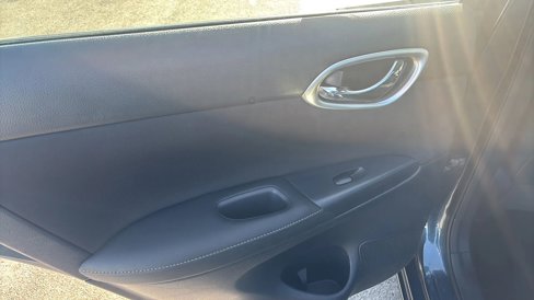 Used 2016 Nissan Sentra SV w/ Style Package image 26
