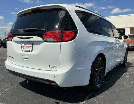 Used 2019 Chrysler Pacifica Touring-L Plus w/ Advanced Safetytec Group image 15