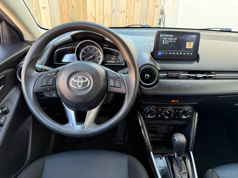 Used 2018 Toyota Yaris iA image 2