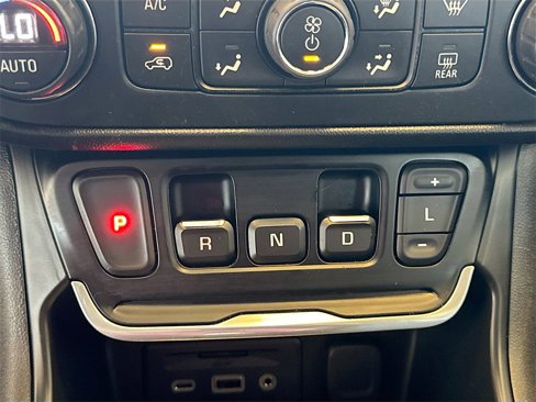 Used 2018 GMC Terrain SLE w/ Infotainment Package I image 17