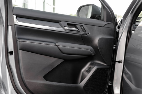 New 2026 GMC Terrain Elevation w/ Elevation Premium Package image 17