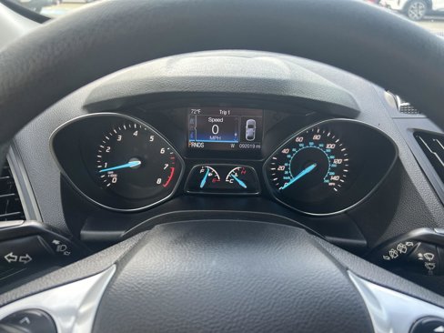 Used 2016 Ford Escape SE w/ Equipment Group 201A image 17