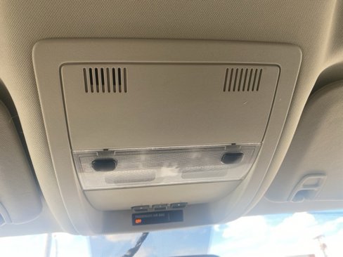 Used 2012 Chevrolet Avalanche LTZ image 25