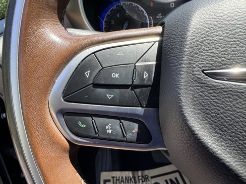 Used 2019 Chrysler Pacifica Limited w/ Advanced Safetytec Group image 15