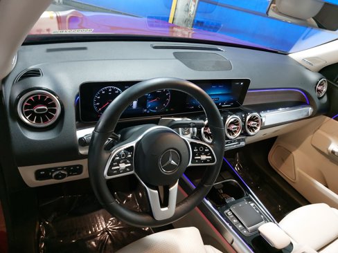 Used 2021 Mercedes-Benz GLB 250 image 18
