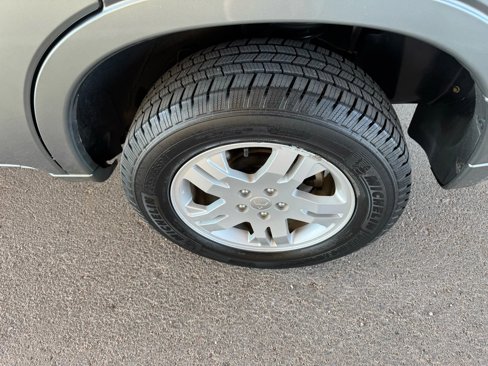 Used 2007 Mitsubishi Endeavor LS image 27