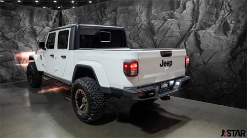 Used 2021 Jeep Gladiator Sport image 21