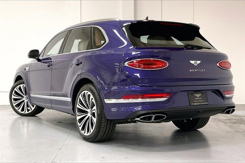 Used 2024 Bentley Bentayga image 6