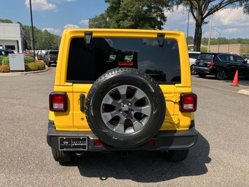 Used 2018 Jeep Wrangler Unlimited Sahara image 11