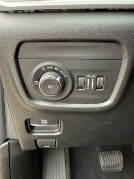 Used 2022 Jeep Grand Cherokee L Limited image 25