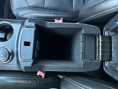 Used 2017 Ford Explorer Limited image 25