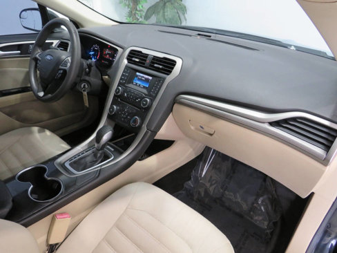 Used 2014 Ford Fusion SE image 9