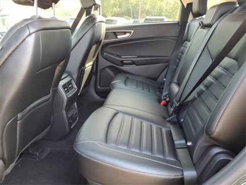 Used 2024 Ford Edge SEL w/ Convenience Package image 9