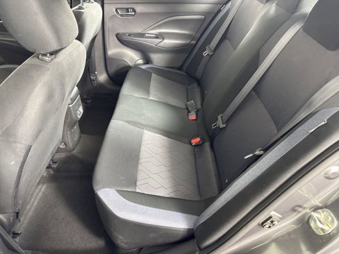 Used 2023 Nissan Versa SV image 17