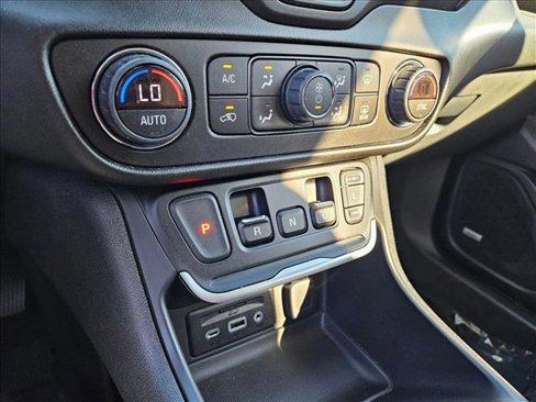 Used 2019 GMC Terrain SLT w/ Preferred Package image 15