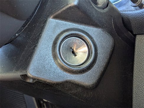 Used 2015 Jeep Wrangler Unlimited Sahara image 30