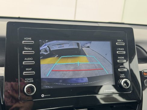 Used 2021 Toyota Camry SE image 20