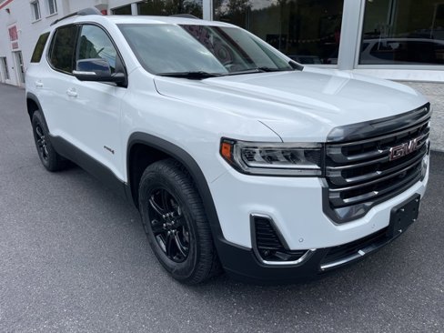 Used 2023 GMC Acadia AT4 w/ Technology Package image 2