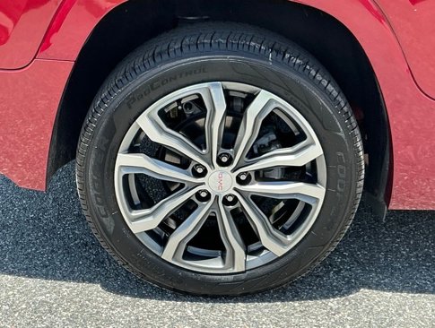 Used 2019 GMC Terrain Denali w/ Advanced Safety Package image 9