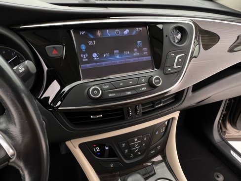 Used 2019 Buick Envision Premium image 21
