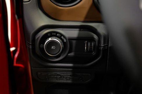 Used 2024 Jeep Wrangler Unlimited Rubicon w/ Technology Group image 75