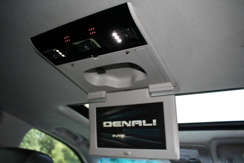 Used 2017 GMC Yukon XL Denali w/ Open Road Package image 30