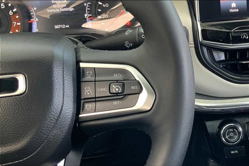 Certified 2024 Jeep Compass Limited image 24