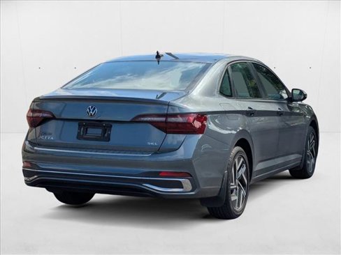 Used 2022 Volkswagen Jetta SEL image 5