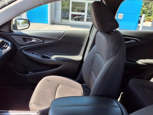 Used 2023 Chevrolet Malibu LT image 28