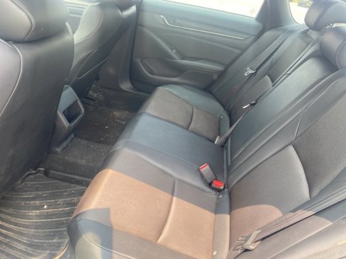 Used 2019 Honda Accord Sport image 11