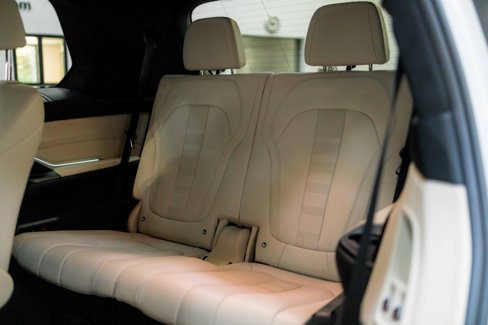 Used 2021 BMW X7 xDrive40i w/ Premium Package image 73