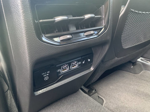 Used 2023 Jeep Grand Cherokee Limited image 22