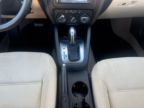 Used 2011 Volkswagen Jetta TDI image 25