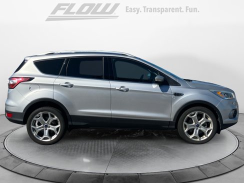 Used 2017 Ford Escape Titanium image 9