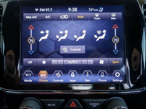 Used 2021 Jeep Grand Cherokee Limited w/ Luxury Group II image 11