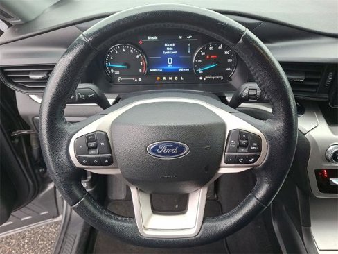 Certified 2022 Ford Explorer XLT image 16