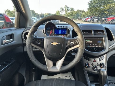 Used 2013 Chevrolet Sonic LT image 18