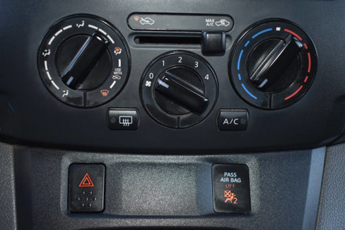 Used 2018 Nissan NV200 S w/ Cruise Control Package image 28