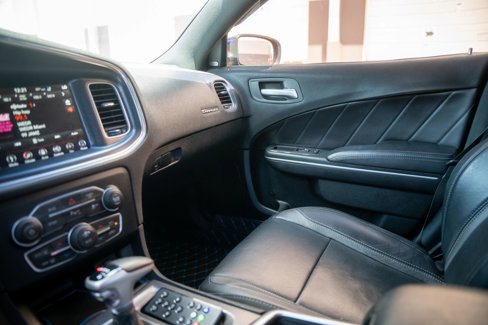 Used 2018 Dodge Charger R/T w/ Plus Group image 18