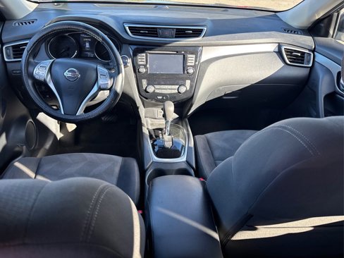 Used 2016 Nissan Rogue SV w/ SV Premium Package image 22