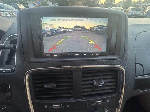 Used 2014 Dodge Grand Caravan SXT image 4
