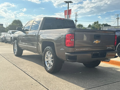 Used 2014 Chevrolet Silverado 1500 High Country w/ High Country Premium Package image 3