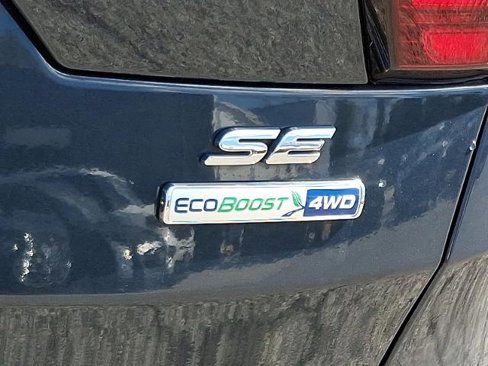 Certified 2019 Ford Escape SE image 32
