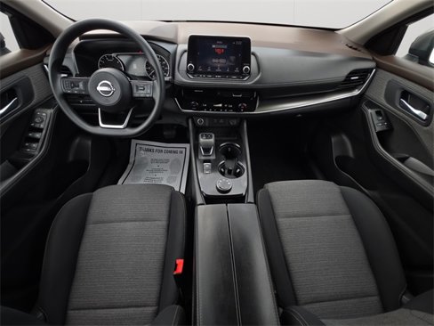 Used 2022 Nissan Rogue SV image 15
