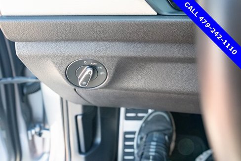Certified 2023 Volkswagen Jetta Sport image 24