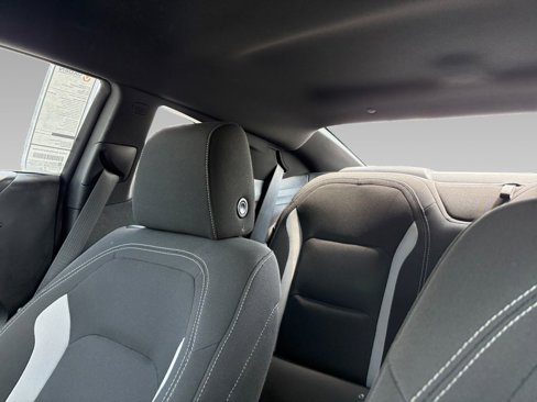 Used 2021 Chevrolet Camaro LT image 2