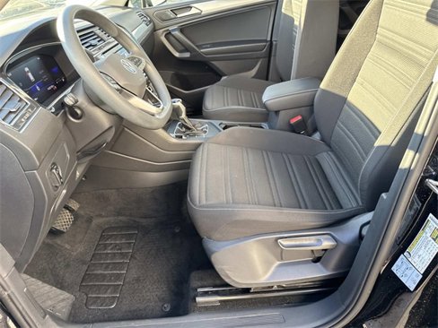 Certified 2022 Volkswagen Tiguan S image 13