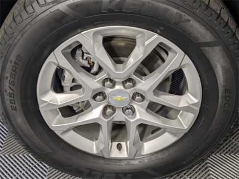 Used 2021 Chevrolet Traverse LS image 8
